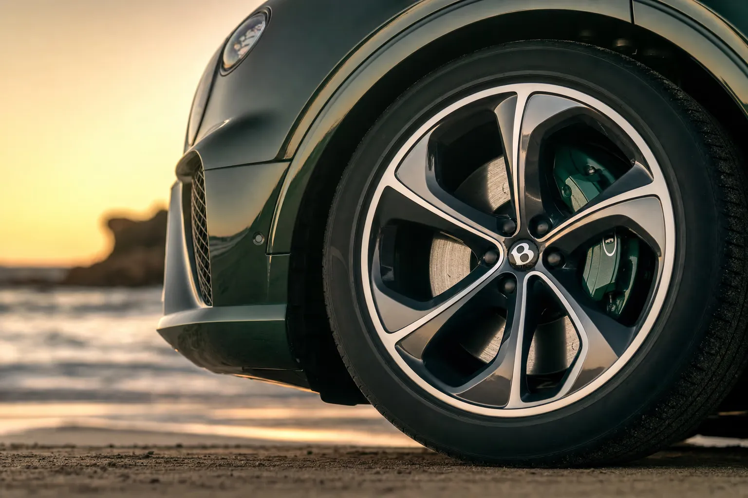 Wheel and brake caliper detail of the Bentley Bentayga