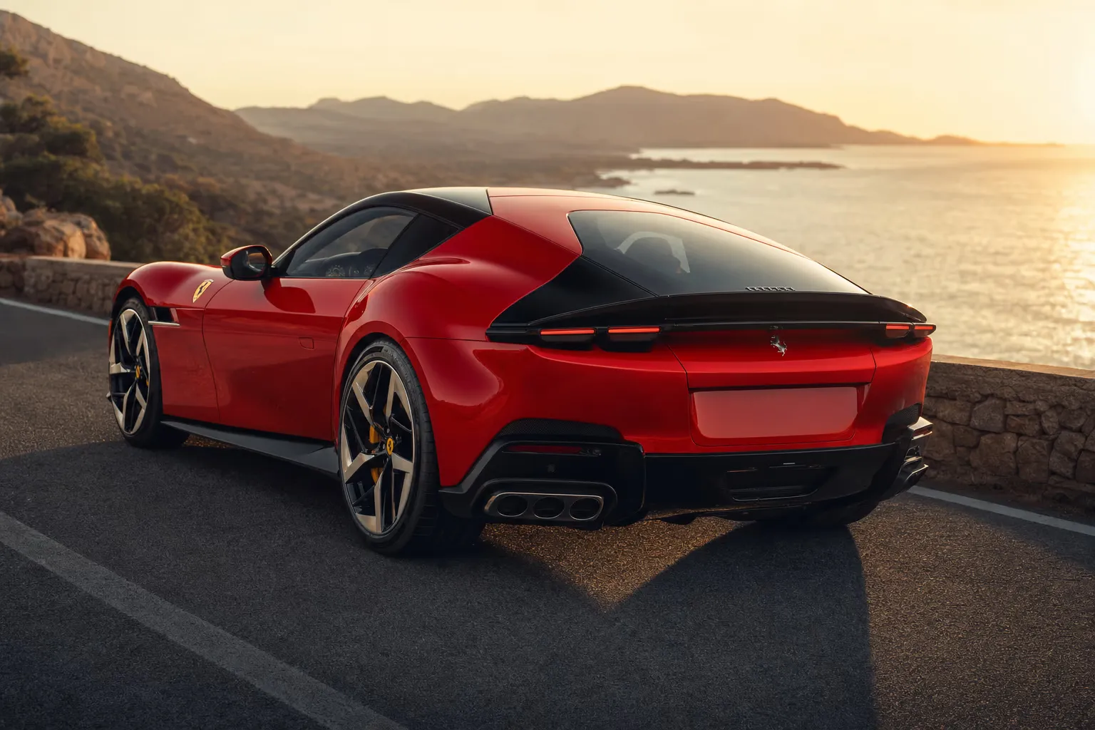 Ferrari 12Cilindri su strada costiera in Sardegna
