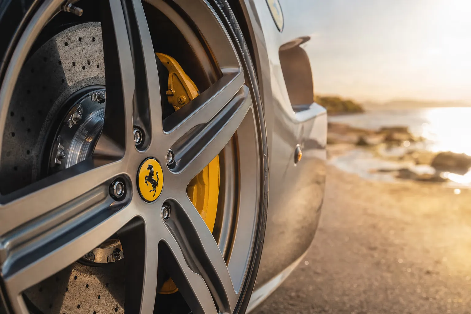 Wheel and brake caliper detail of the Ferrari GTC4Lusso