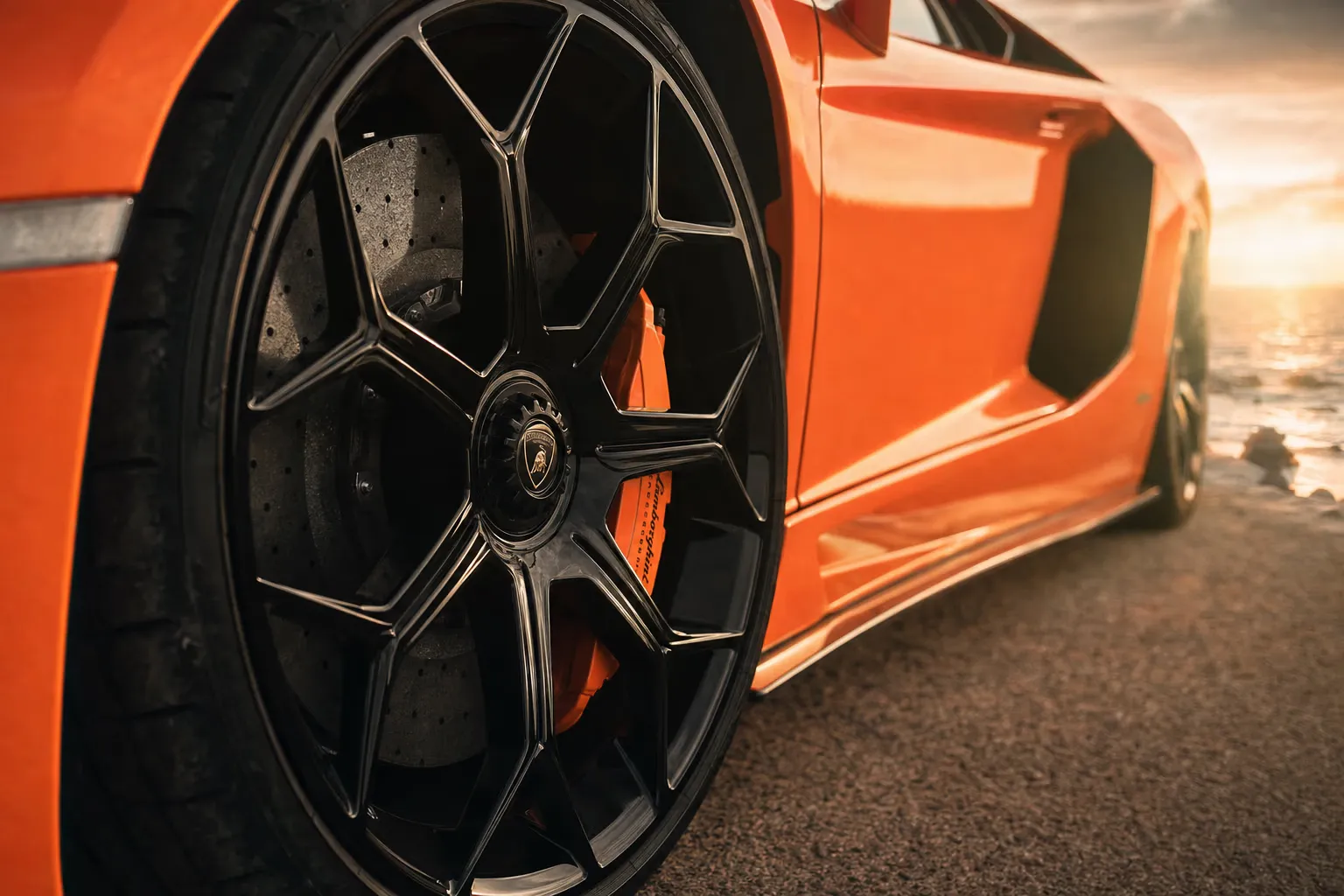 Dettaglio cerchio e pinza freno della Lamborghini Aventador