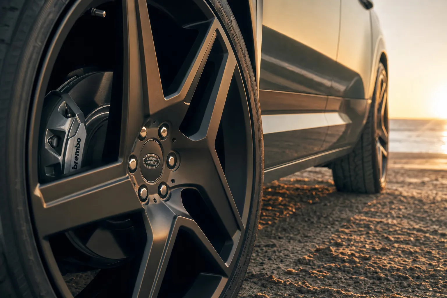 Wheel and brake caliper detail of the Land Rover Defender 110