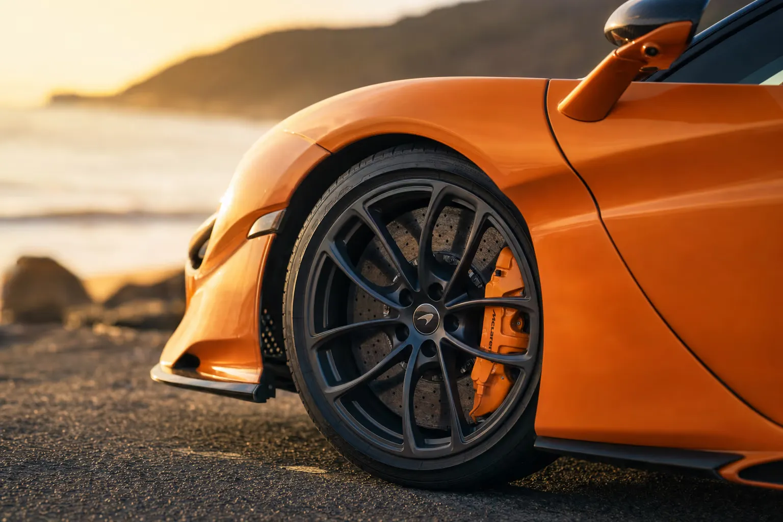 Wheel and brake caliper detail of the McLaren 720S