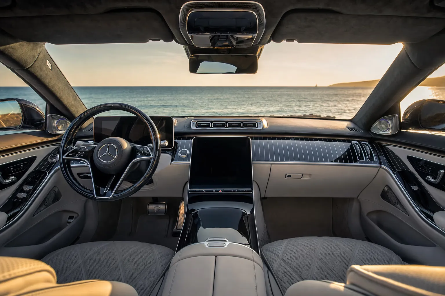 Interni di Mercedes-Maybach Maybach S 580 – noleggio in Sardegna