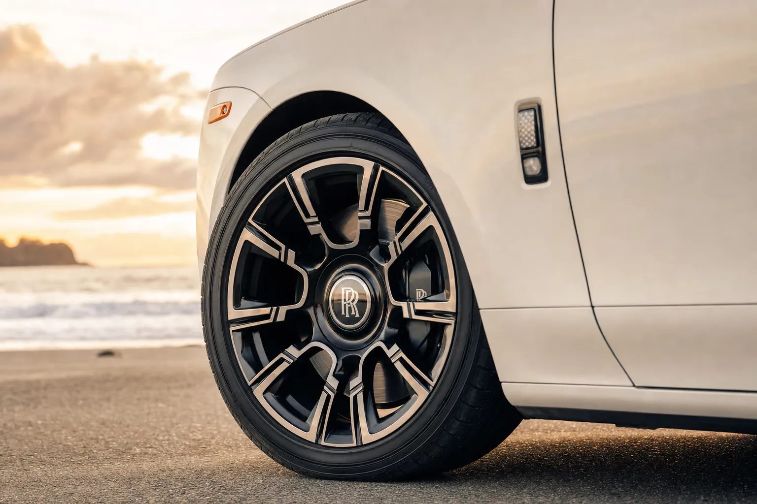 Wheel and brake caliper detail of the Rolls-Royce Ghost