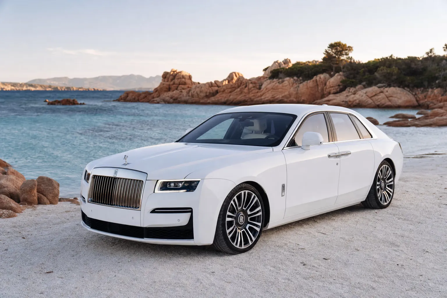 Noleggio Rolls-Royce Ghost in Sardegna – LSM Car Luxury