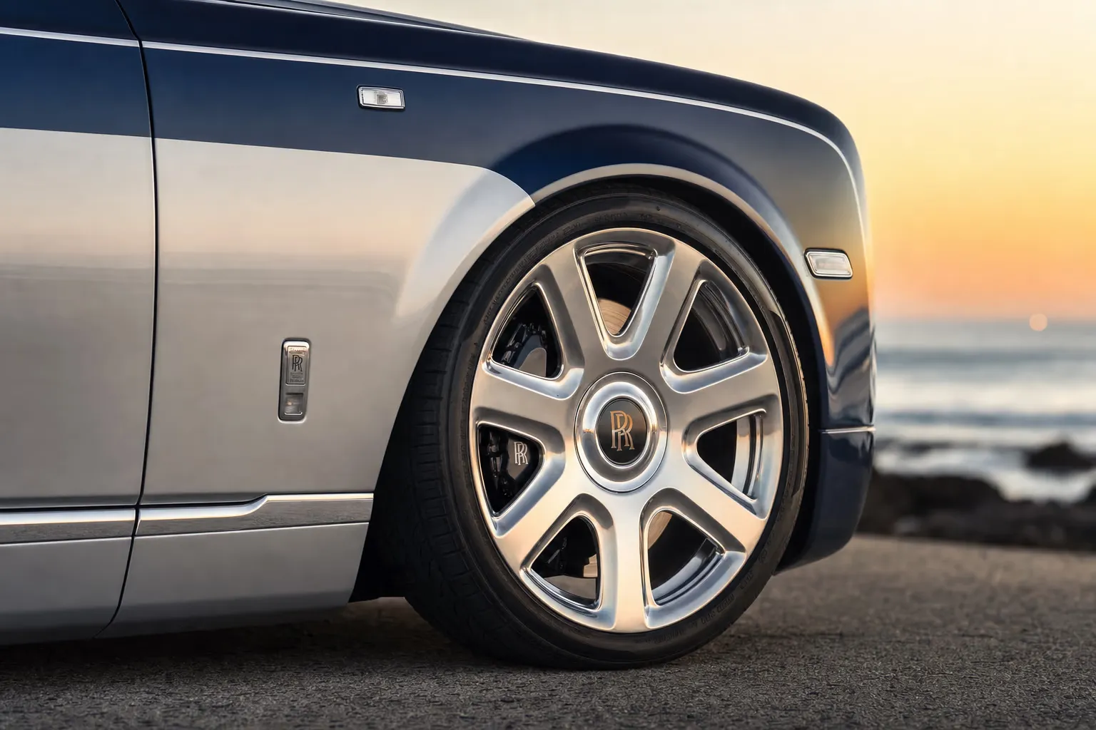 Wheel and brake caliper detail of the Rolls-Royce Phantom